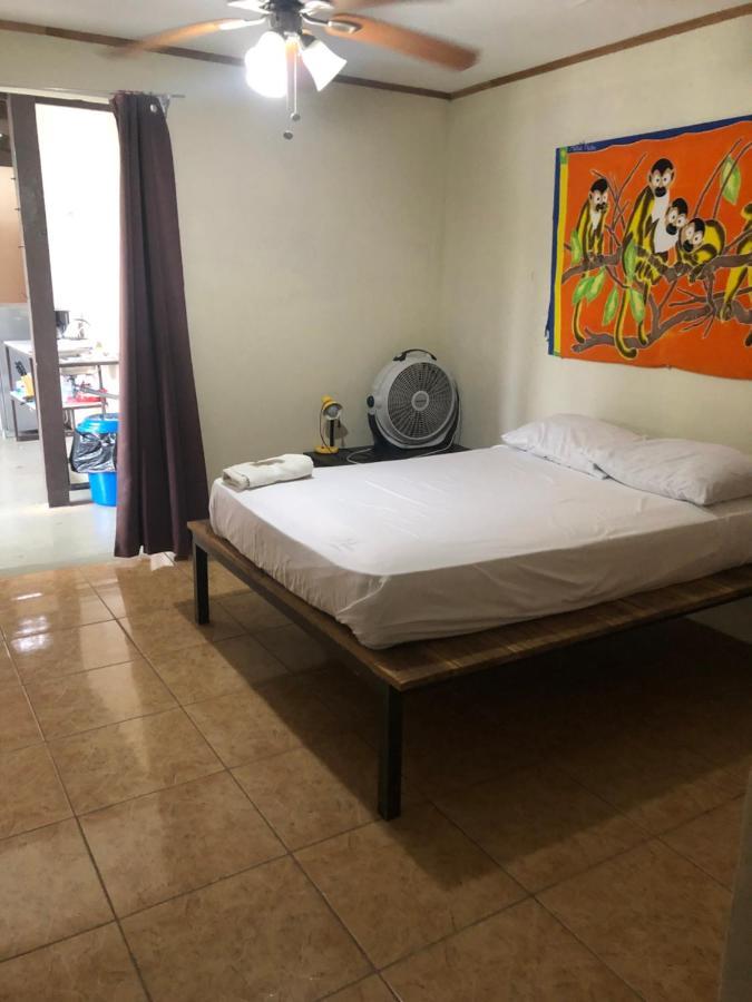 Be My Guest Cabinas Puerto Viejo de Talamanca Ngoại thất bức ảnh