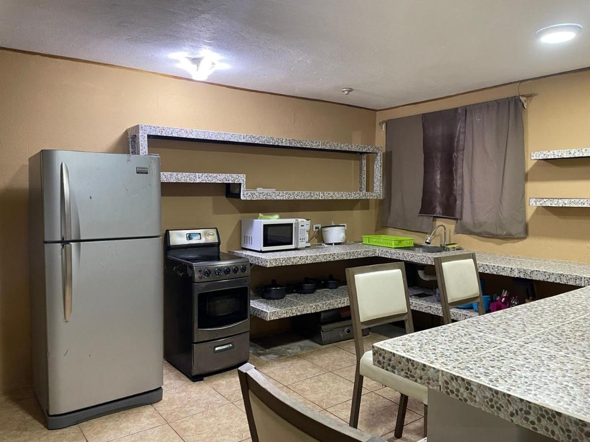 Be My Guest Cabinas Puerto Viejo de Talamanca Ngoại thất bức ảnh