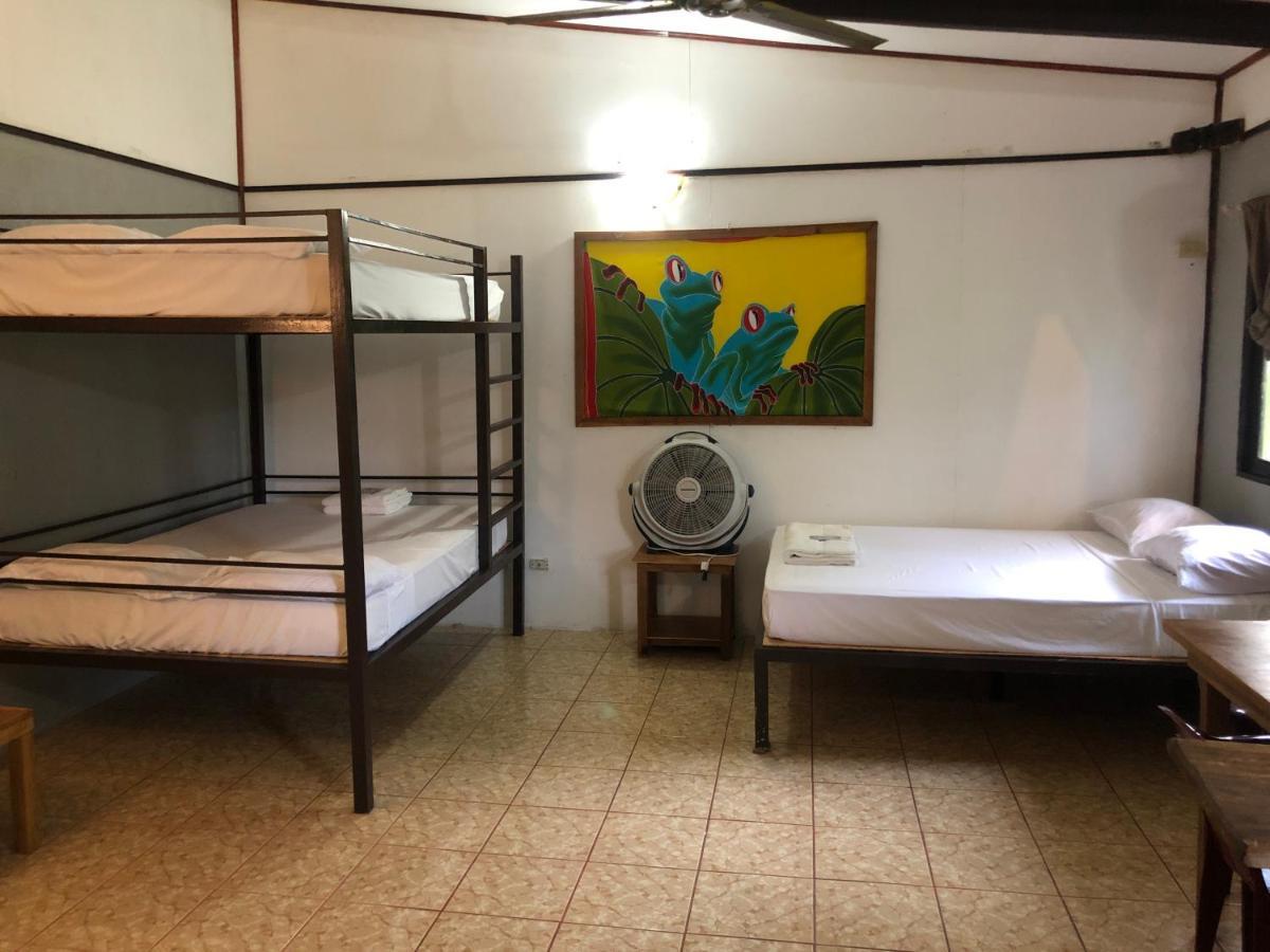 Be My Guest Cabinas Puerto Viejo de Talamanca Ngoại thất bức ảnh